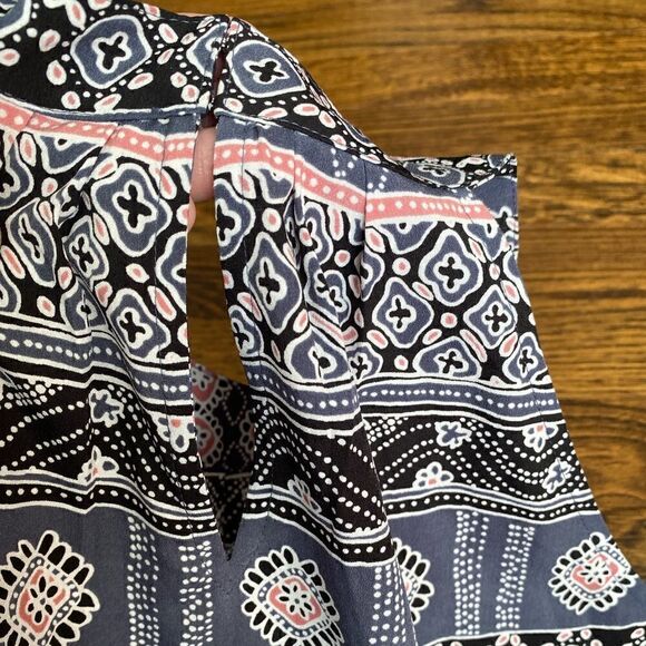 Loft Sleeveless Blouse - Size XS - Picture 9 of 9